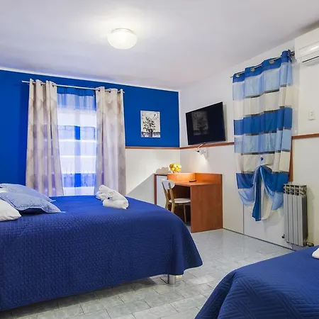 Guest house Marija 3*