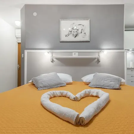 Marija 3* Skradin
