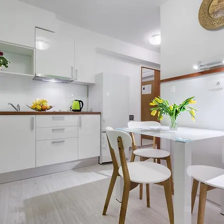 Marija بيت ضيافة سكرادين