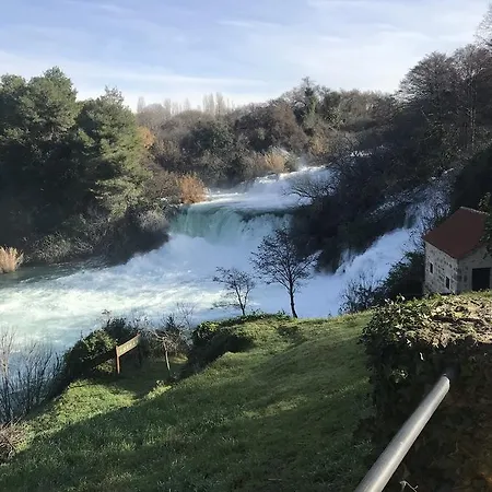 Marija 3* Skradin